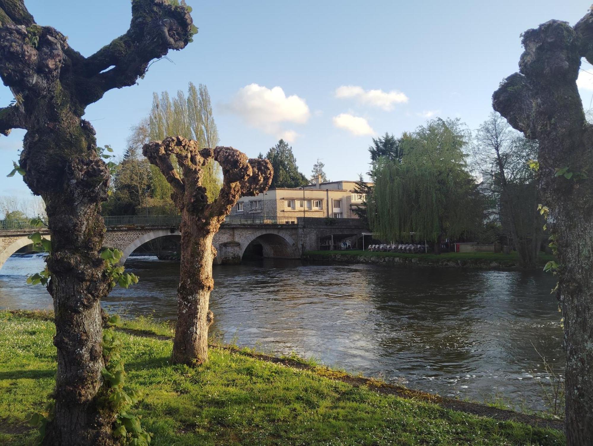 La Cabane Des Pecheurs Pont-d'Ouilly Dış mekan fotoğraf